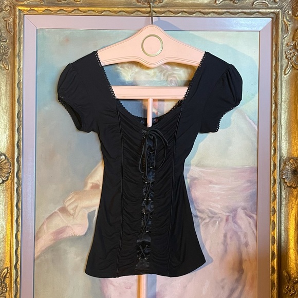 SOLD Guess black corset like top - Picture 2 of 4